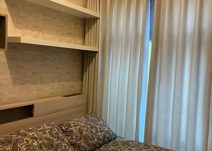 1 Bedroom Unit At Park West - Bgc *